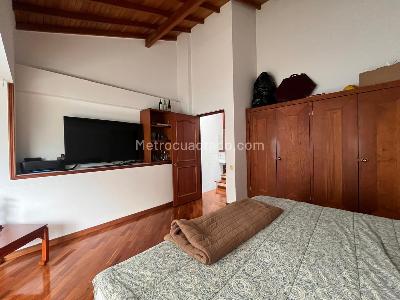 Casa de 5 alcobas en venta en El Poblado, Medellín, 287 m² · foto 13 de 20