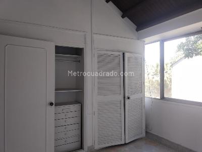 Apartamento de 3 alcobas en arriendo en El Poblado, Medellín, 120 m² · foto 14 de 18