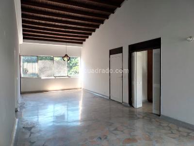 Apartamento de 3 alcobas en arriendo en El Poblado, Medellín, 120 m² · foto 4 de 18