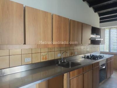 Apartamento de 3 alcobas en arriendo en El Poblado, Medellín, 120 m² · foto 5 de 18