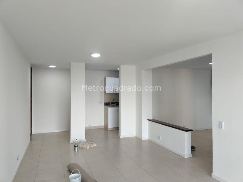 Apartamento de 2 Alcobas en El Poblado con Gimnasio - 4