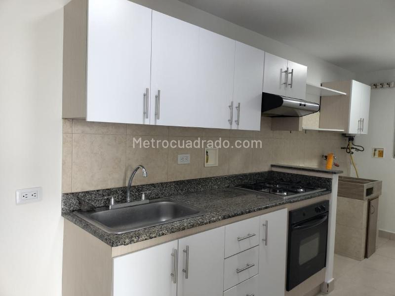 Apartamento de 2 Alcobas en El Poblado con Gimnasio - 5