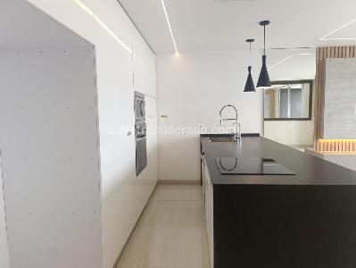 Apartamento de 3 alcobas en arriendo en Los Balsos, Medellín, 120 m² · foto 5 de 19
