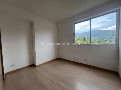 Apartamento en venta en Envigado, Envigado · foto 6 de 17