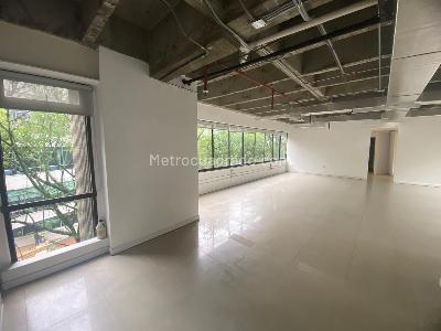 Office for rent in EL POBLADO, Medellín