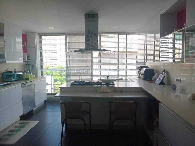 Apartamento de Lujo de 4 Alcobas en El Poblado - 8