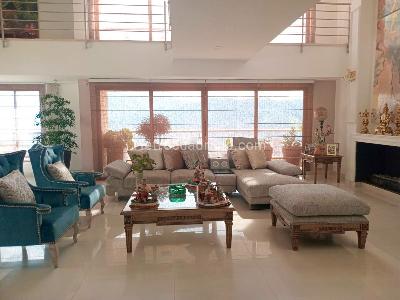 Apartamento de 4 alcobas en venta en El Poblado, Medellín, 760 m² · foto 2 de 20