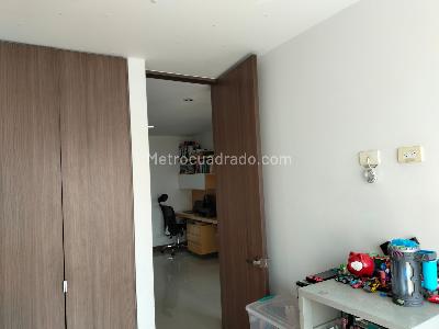 Apartamento en venta en El Poblado, Medellín · foto 15 de 19