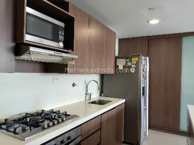 Apartamento en venta en El Poblado, Medellín · foto 6 de 19