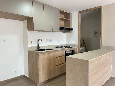 Apartamento de 2 alcobas en venta en Sabaneta, Sabaneta, 72 m² · foto 7 de 20