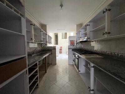Casa de 4 alcobas en arriendo en Los Balsos No2, Medellín, 300 m² · foto 3 de 17
