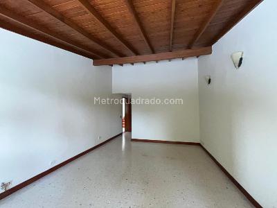 Casa de 4 alcobas en arriendo en Los Balsos No2, Medellín, 300 m² · foto 7 de 17