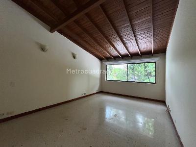 Casa de 4 alcobas en arriendo en Los Balsos No2, Medellín, 300 m² · foto 9 de 17