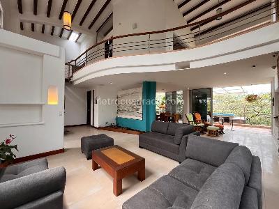 Casa en arriendo en Envigado, Envigado · foto 3 de 20