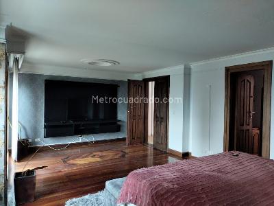Casa de 3 alcobas en venta en El Poblado, Medellín, 540 m² · foto 11 de 20