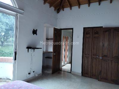 Casa de 3 alcobas en venta en El Poblado, Medellín, 540 m² · foto 13 de 20