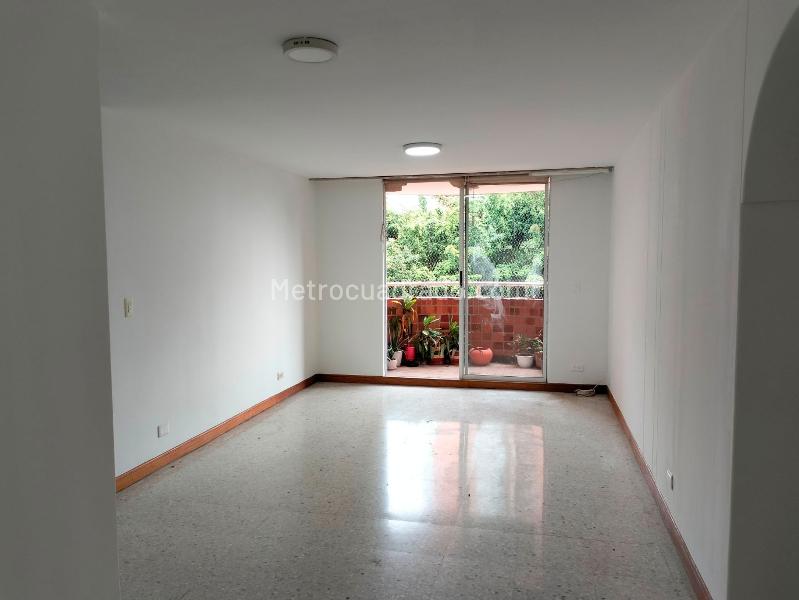 3BR Apartment for Rent in El Poblado (Gated Community) - 3