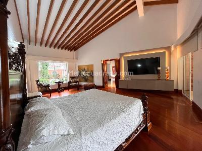 Casa de 4 alcobas en venta en Envigado, Envigado, 520 m² · foto 15 de 20