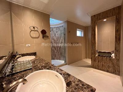 Casa de 4 alcobas en venta en Envigado, Envigado, 520 m² · foto 16 de 20