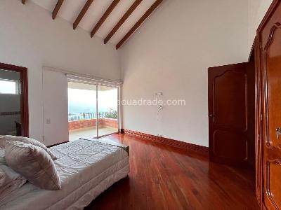 Casa de 4 alcobas en venta en Envigado, Envigado, 520 m² · foto 9 de 20