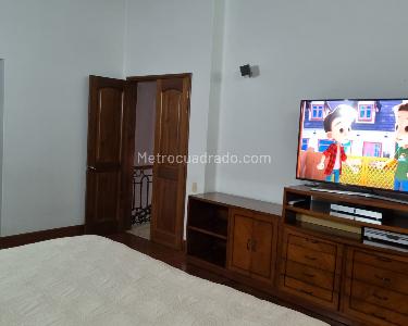 Casa de 4 alcobas en venta en El Poblado, Medellín, 338 m² · foto 11 de 19
