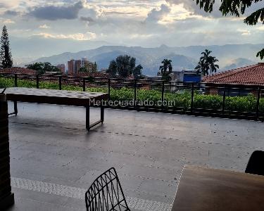 Casa de 4 alcobas en venta en El Poblado, Medellín, 338 m² · foto 18 de 19