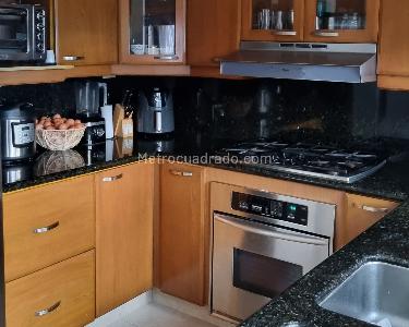 Casa de 4 alcobas en venta en El Poblado, Medellín, 338 m² · foto 6 de 19