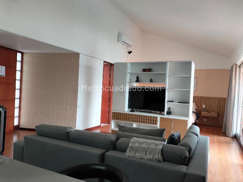 Furnished 1BR Apartaestudio with Balcony in El Poblado - 2