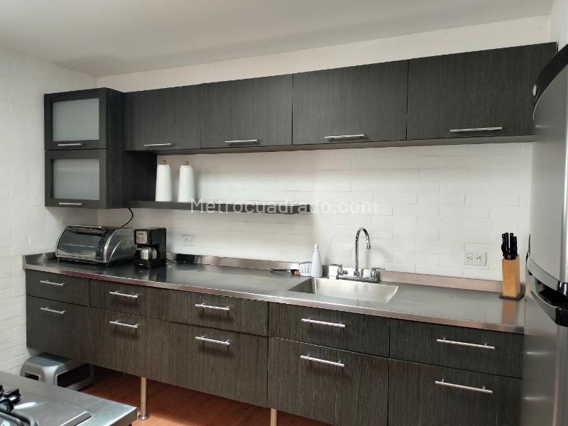 Furnished 1BR Apartaestudio with Balcony in El Poblado - 6