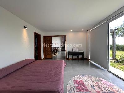 Casa de 4 alcobas en arriendo en Envigado, Envigado · foto 9 de 20