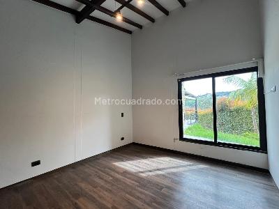 Casa en venta en Envigado, Envigado · foto 8 de 20