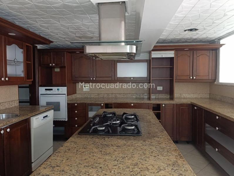 Casa en Arriendo, EL POBLADO, Medellín - Widok 3