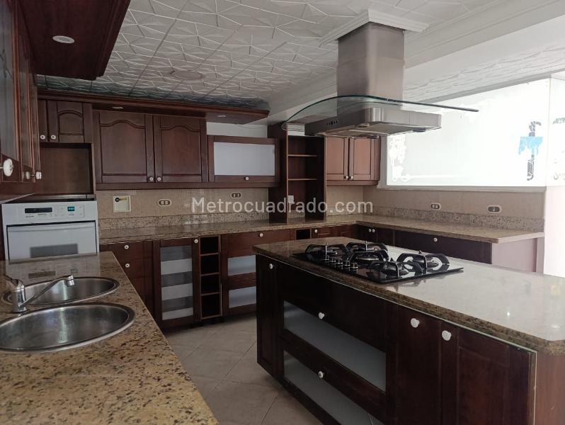 Casa en Arriendo, EL POBLADO, Medellín - Widok 4