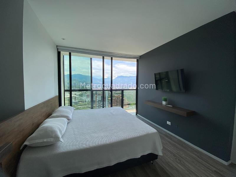 Furnished 1BR Apartaestudio with 2 Baths in El Poblado - 9