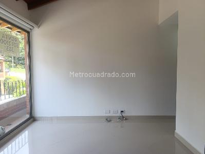 Casa de 4 alcobas en arriendo en El Poblado, Medellín, 200 m² · foto 10 de 20
