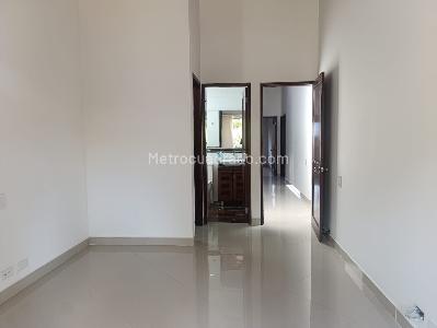 Casa de 4 alcobas en arriendo en El Poblado, Medellín, 200 m² · foto 15 de 20