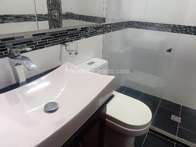 Casa de 4 alcobas en arriendo en El Poblado, Medellín, 200 m² · foto 17 de 20