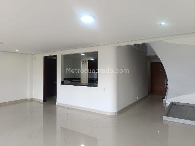 Casa de 4 alcobas en arriendo en El Poblado, Medellín, 200 m² · foto 4 de 20