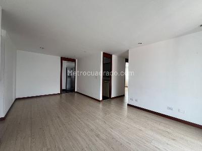 Apartamento en venta en El Poblado, Medellín · foto 2 de 17