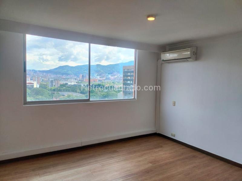 Comfortable 2BR Apartment in Residential Area of El Poblado - 9