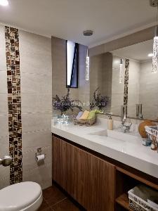 Apartamento de 4 alcobas en venta en El Poblado, Medellín, 315 m² · foto 13 de 15