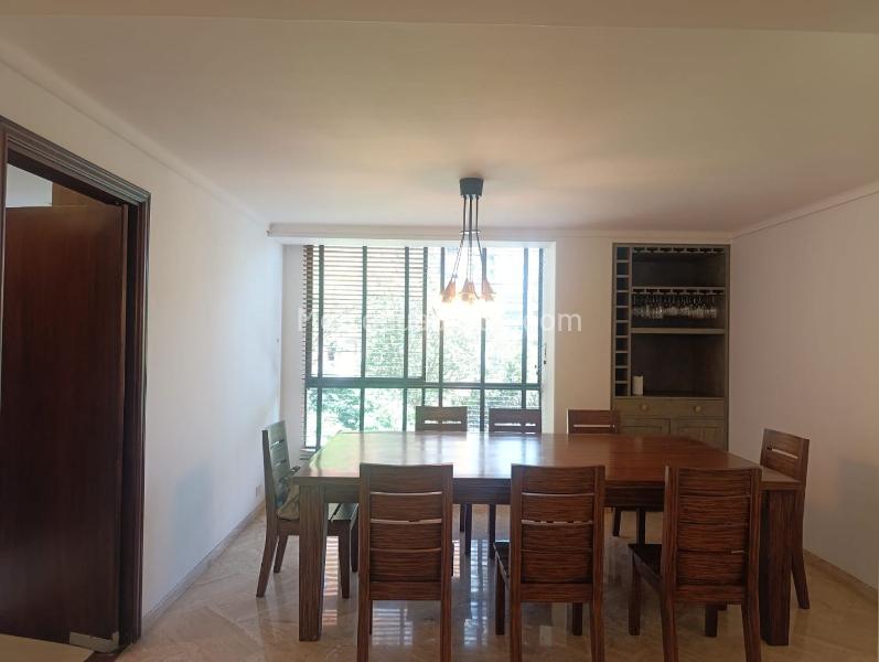 Apartamento Amoblado de 3 Alcobas en El Poblado - 2