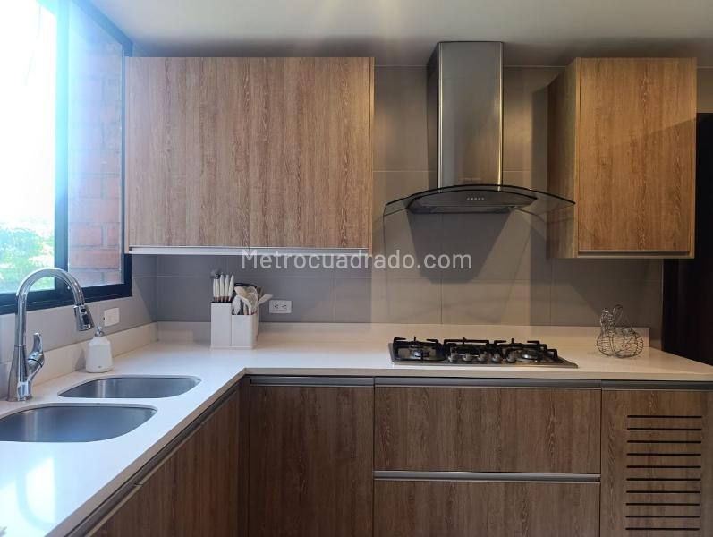 Apartamento Amoblado de 3 Alcobas en El Poblado - 6