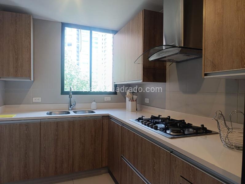 Apartamento Amoblado de 3 Alcobas en El Poblado - 7
