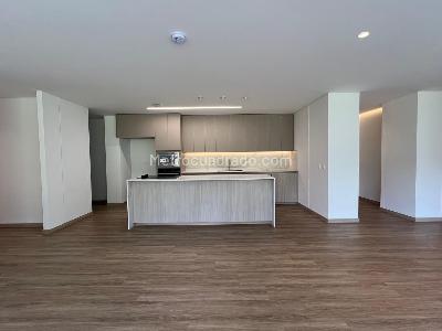 Apartamento de 3 alcobas en venta en Rionegro, Rionegro, 212 m² · foto 4 de 19