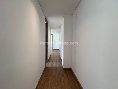 Apartamento de 3 alcobas en venta en Rionegro, Rionegro, 212 m² · foto 8 de 19