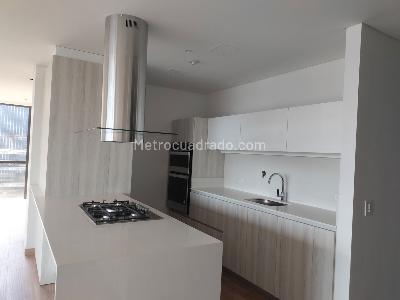 Apartamento en venta en El Poblado, Medellín · foto 5 de 20