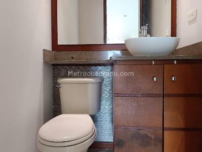 Apartamento de 3 alcobas en venta en El Poblado, Medellín, 145 m² · foto 18 de 20