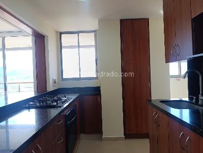 Apartamento de 3 alcobas en venta en El Poblado, Medellín, 145 m² · foto 7 de 20