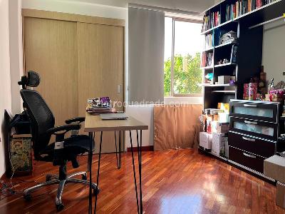 Casa de 4 alcobas en venta en El Poblado, Medellín, 227 m² · foto 15 de 20
